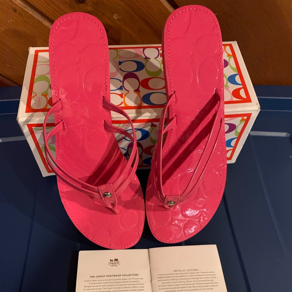 Size 8 women’s Coach sandals patent leather pink